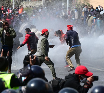 एमसीसी विराेधी प्रदर्शनले बानेश्वर तनावग्रस्त (तस्वीरहरू)